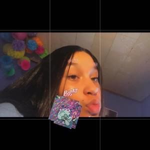 Meet your Posher, Jasmine